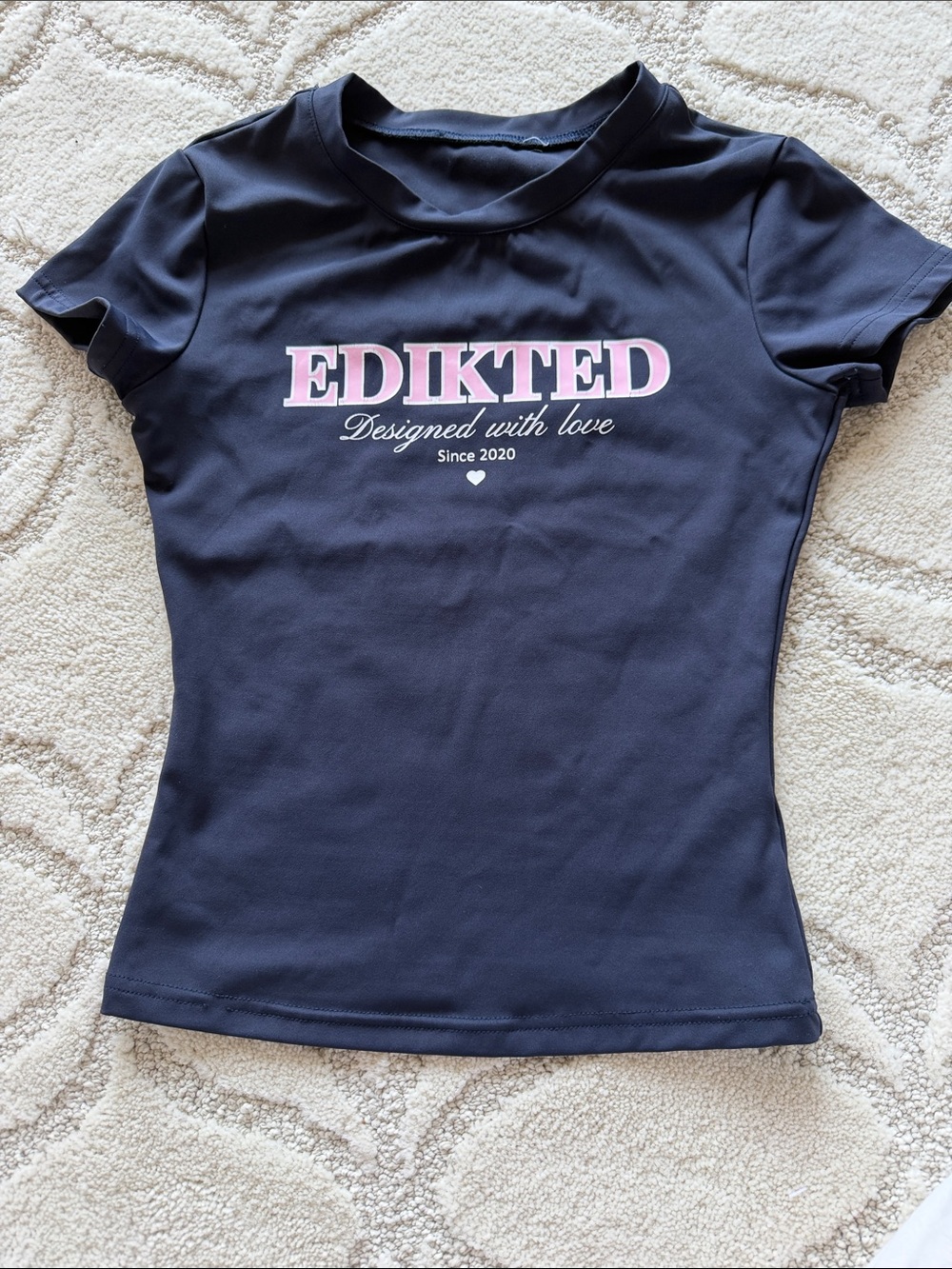EDIKTED Navy Short-Sleeve Logo Tee with Pink Print
